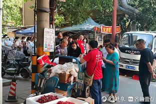 韩国主帅克林斯曼发文：感谢球迷、球员和团队的支持，继续战斗！